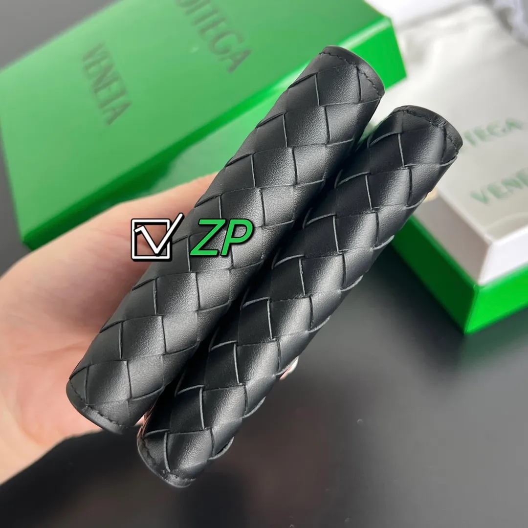 Original 🆚Big product, every detail is accurately positioned,